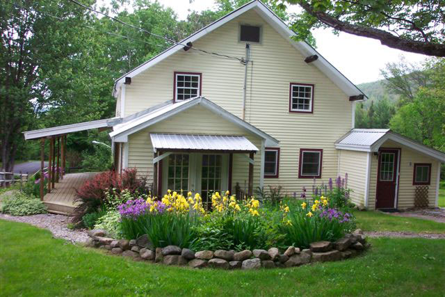 Adirondack Lodging